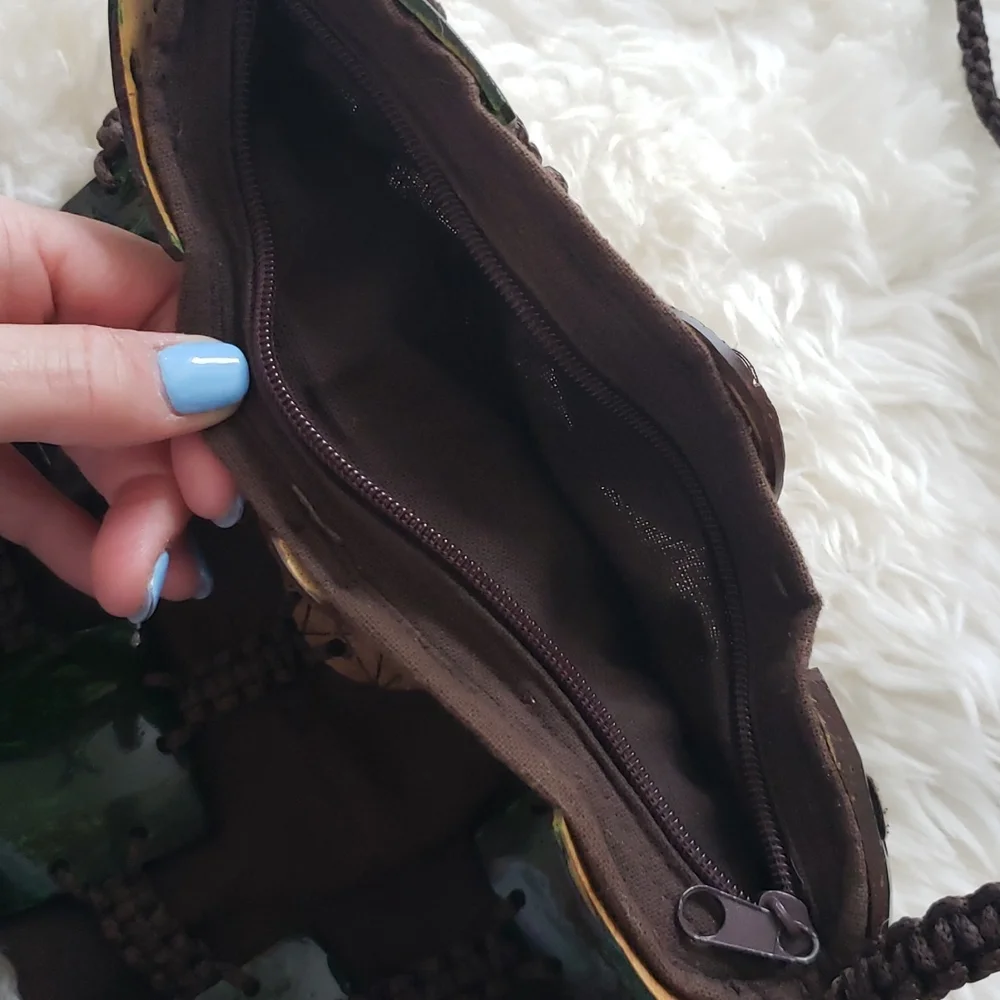 Coconut Shell Purse - Picture 9 of 9